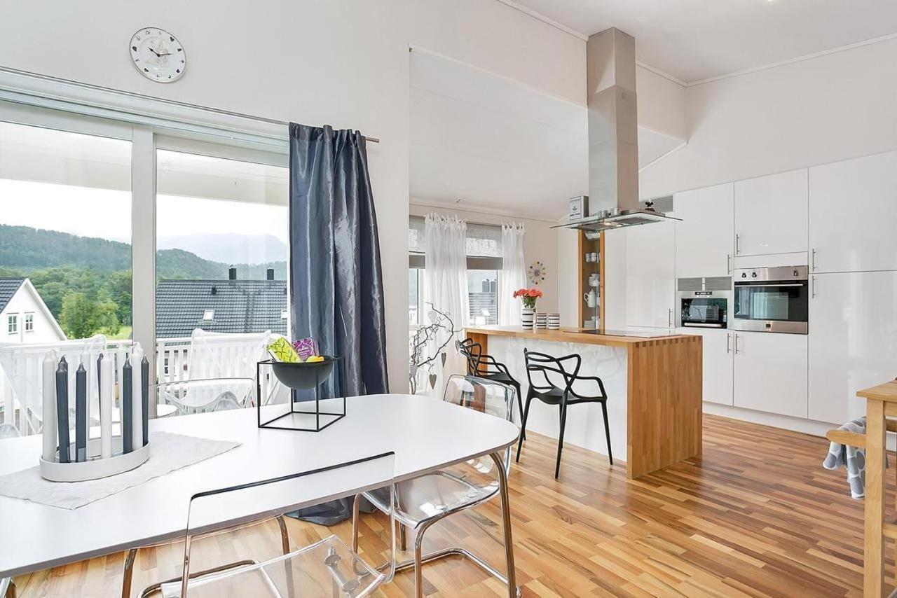 Systra Hotel Apartments Sjøholt Δωμάτιο φωτογραφία