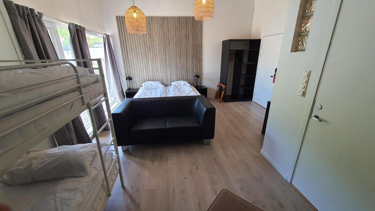Systra Hotel Apartments Sjøholt Δωμάτιο φωτογραφία